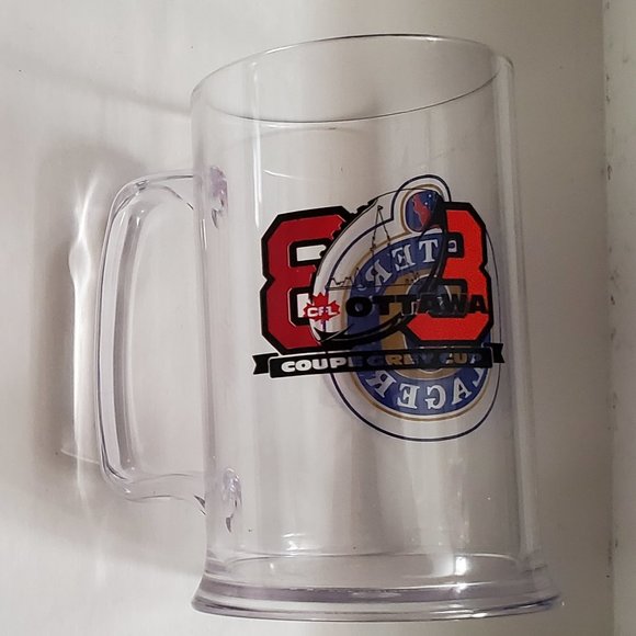 1988 Grey Cup Fosters Mug CFL Plastic - Picture 1 of 3
